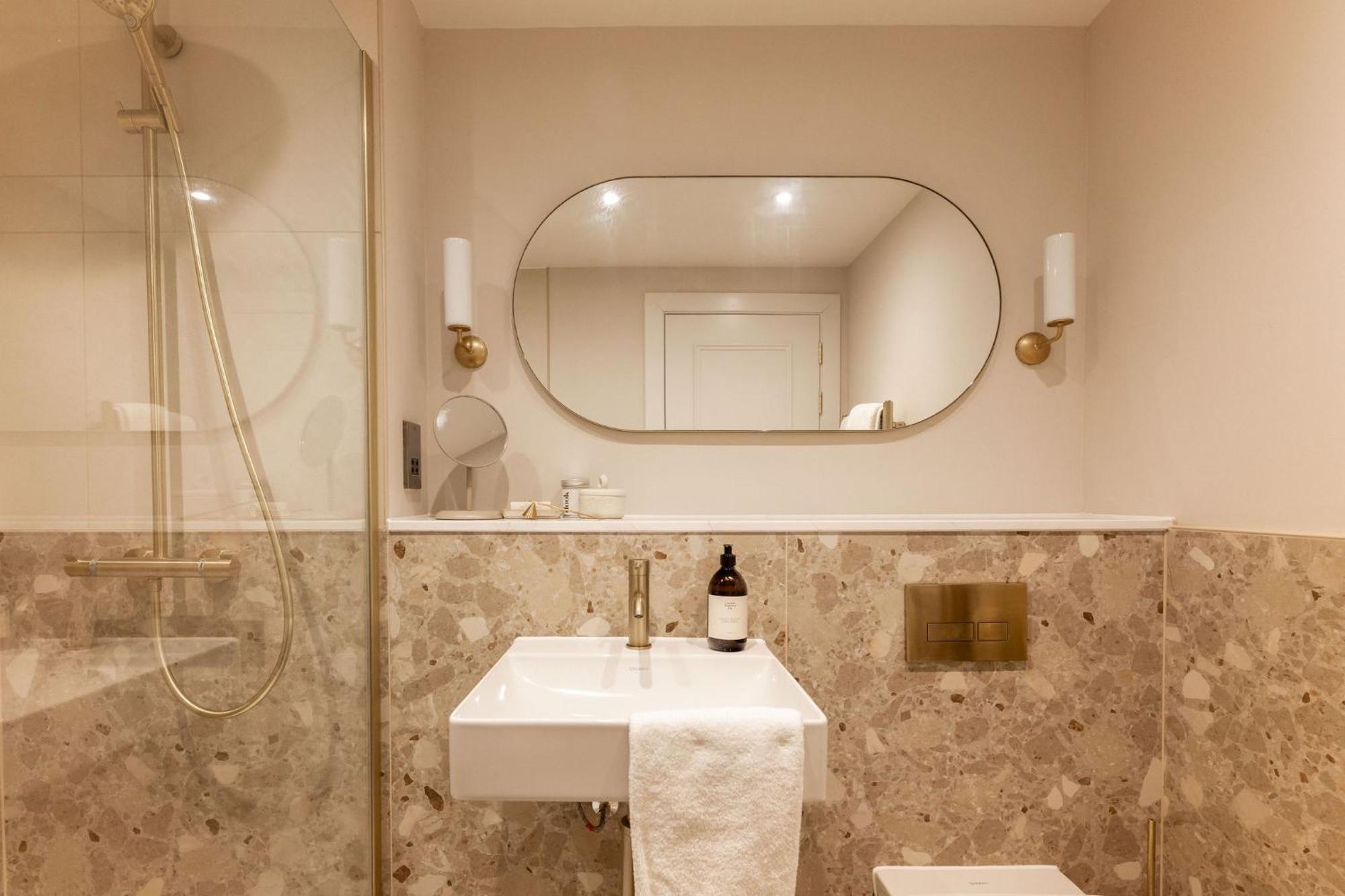 Moment George IV Bridge Hotel Edinburgh Bagian luar foto