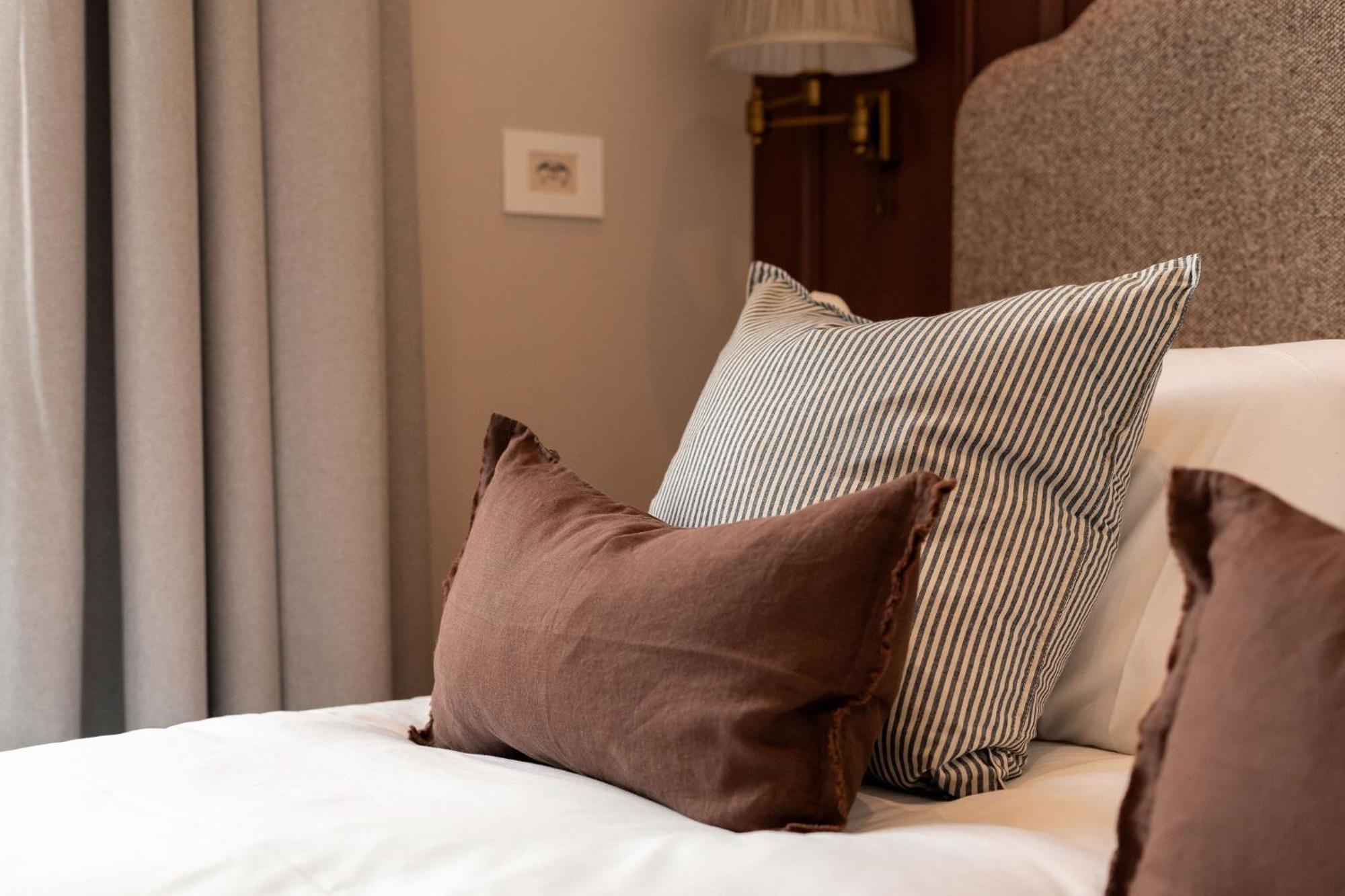 Moment George IV Bridge Hotel Edinburgh Bagian luar foto